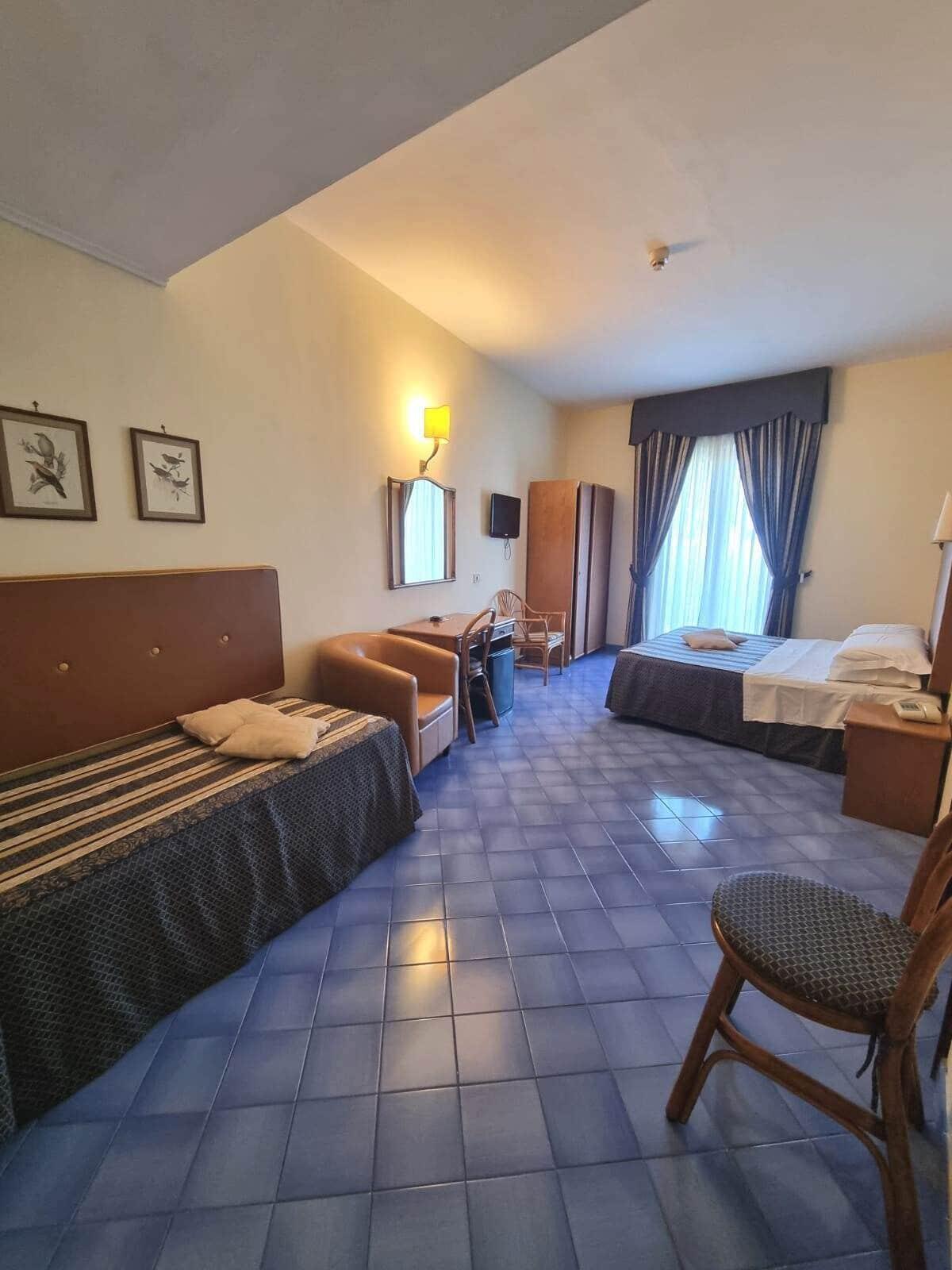 Hotel Girasole Сорренто Экстерьер фото