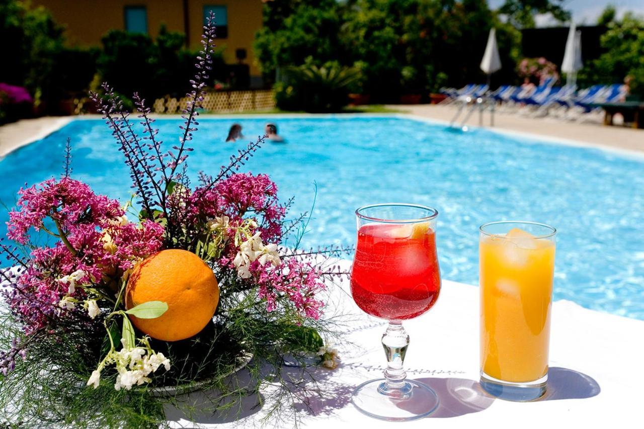 Hotel Girasole Сорренто Экстерьер фото